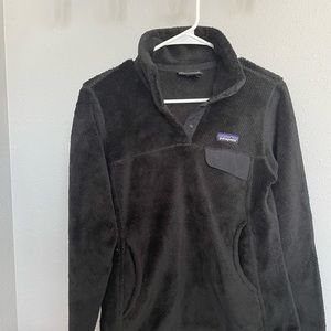 Black Patagonia fleece quarter-zip